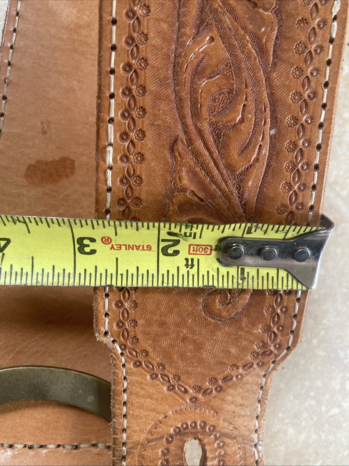 vintage HAND TOOLED belt Size 46 brown Genuine leather 2-3/4 Inch Wide