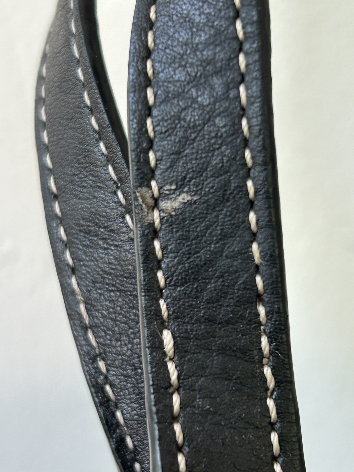 Coach gallery East west Black s atchel Bag Zip Closure. Coach F15147 *Read‼️
