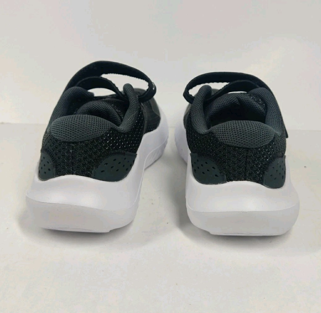 Under Armour 11K BPS Surge 4 Alternate AC Close Lightweight Running Shoes BLACK