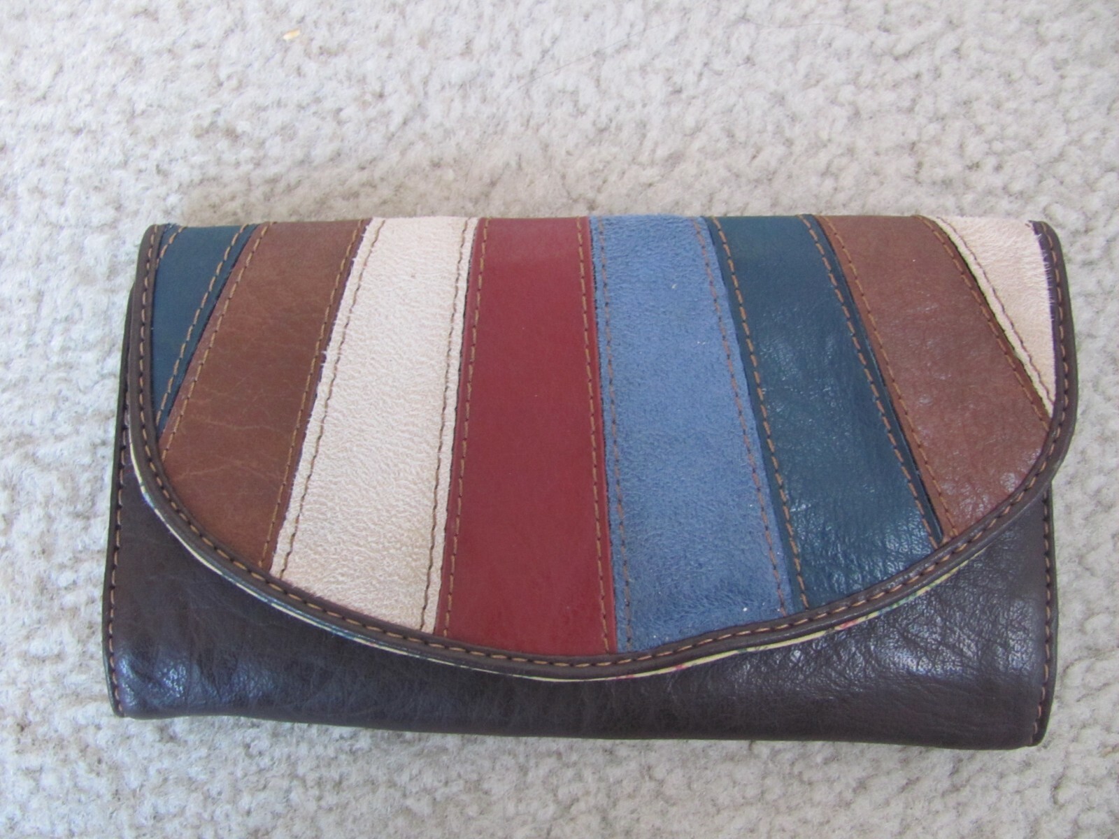 Axcess Women’s Brown W/ Multicolored Design Large Size Wallet-New