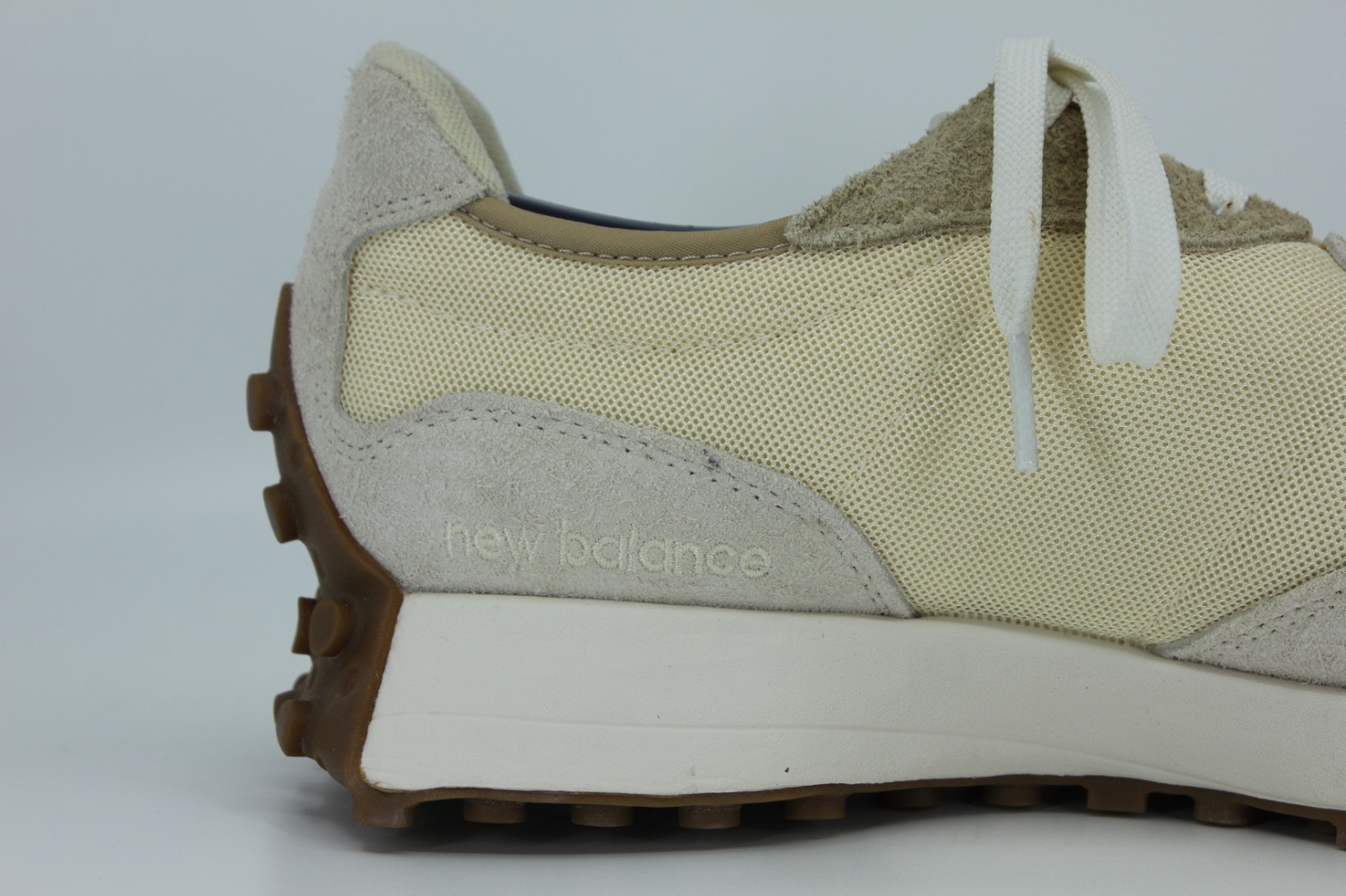 New Balance 327 MS327ACM Mens 9 D Casual Running Shoes Cream Brown Suede