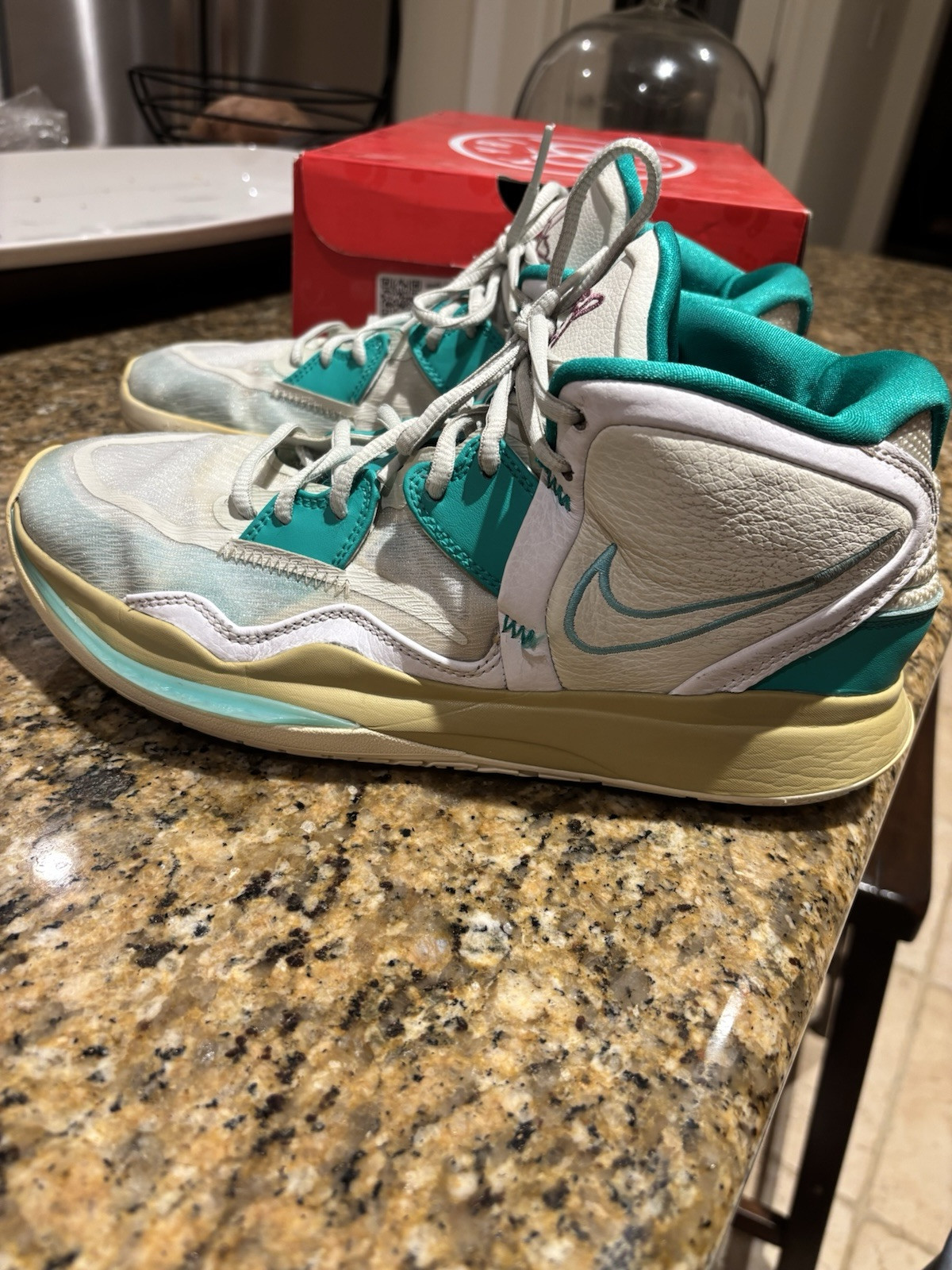 Size 10.5 – Nike Sue Bird x Kyrie Infinity Golden Tribute