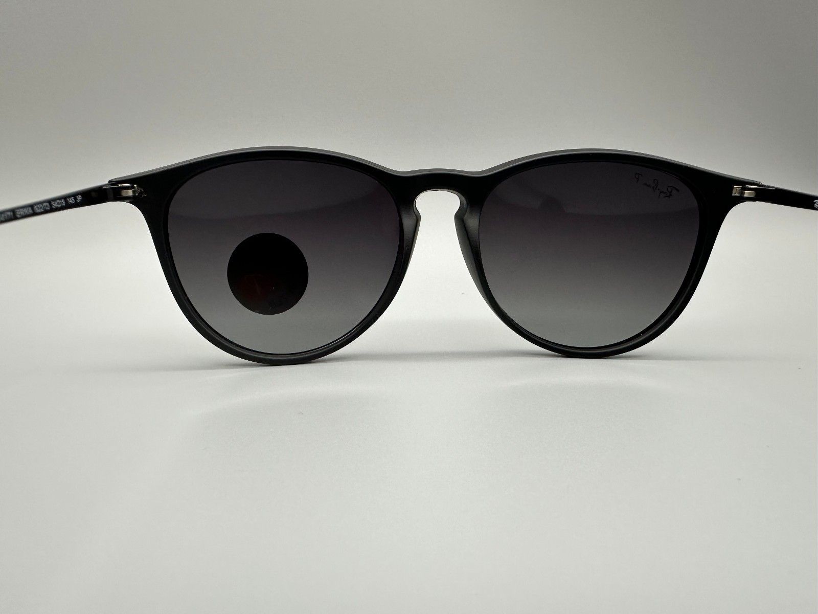 New Ray-Ban RB4171 Erika Matte Black/ Grey Polarized Gradient Women’s Sunglasses