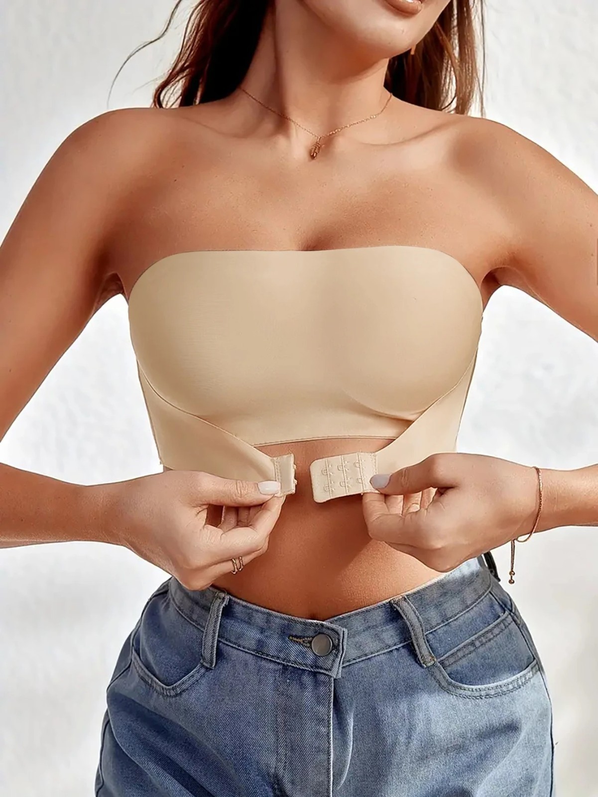 Women’s Strapless Seamless Front Closure Bra Wireless Comfortable Smooth Bra