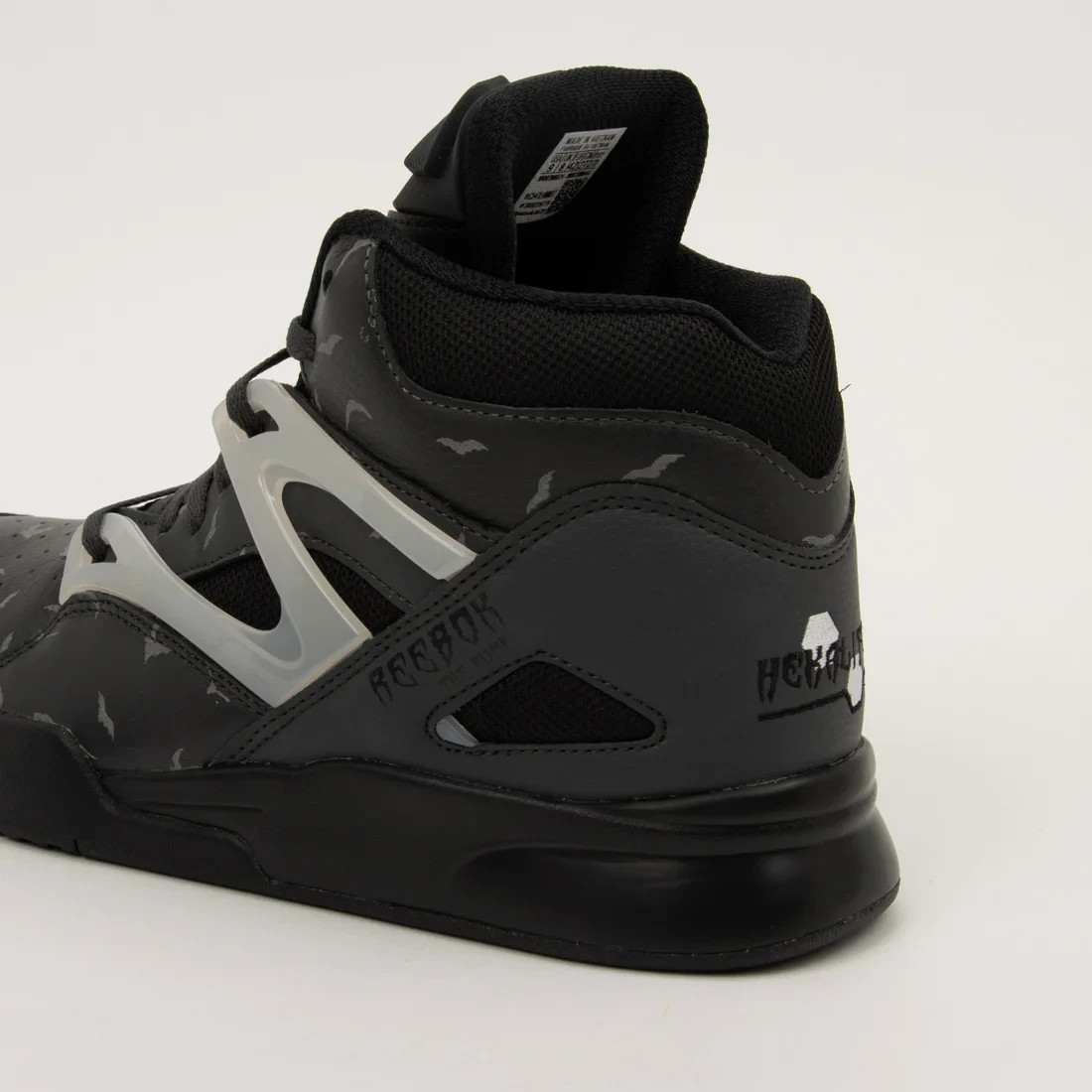 Reebok Pump Omni Zone II Mans Brand Sneakers shoes New Japan