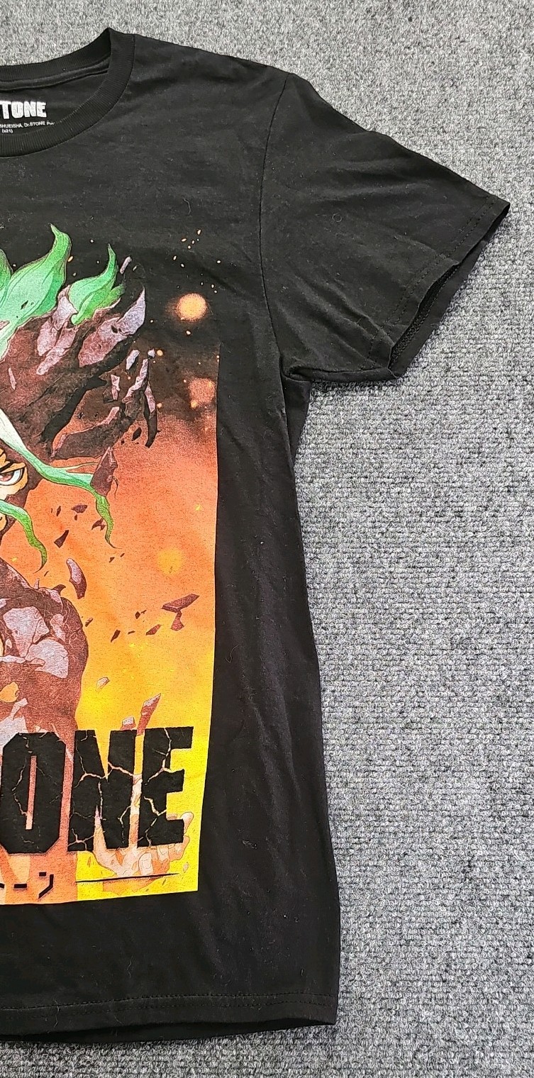 Dr.Stone Adult T-Shirt – Senku Ishigami Hoilding Beaker