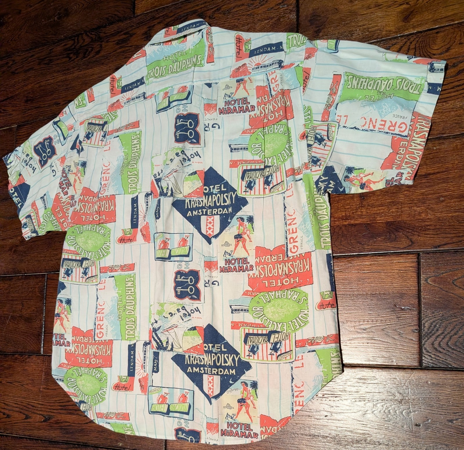 Vintage GUESS USA George Marciano Europe Hotels Button-Up Shirt Oversized Sz M