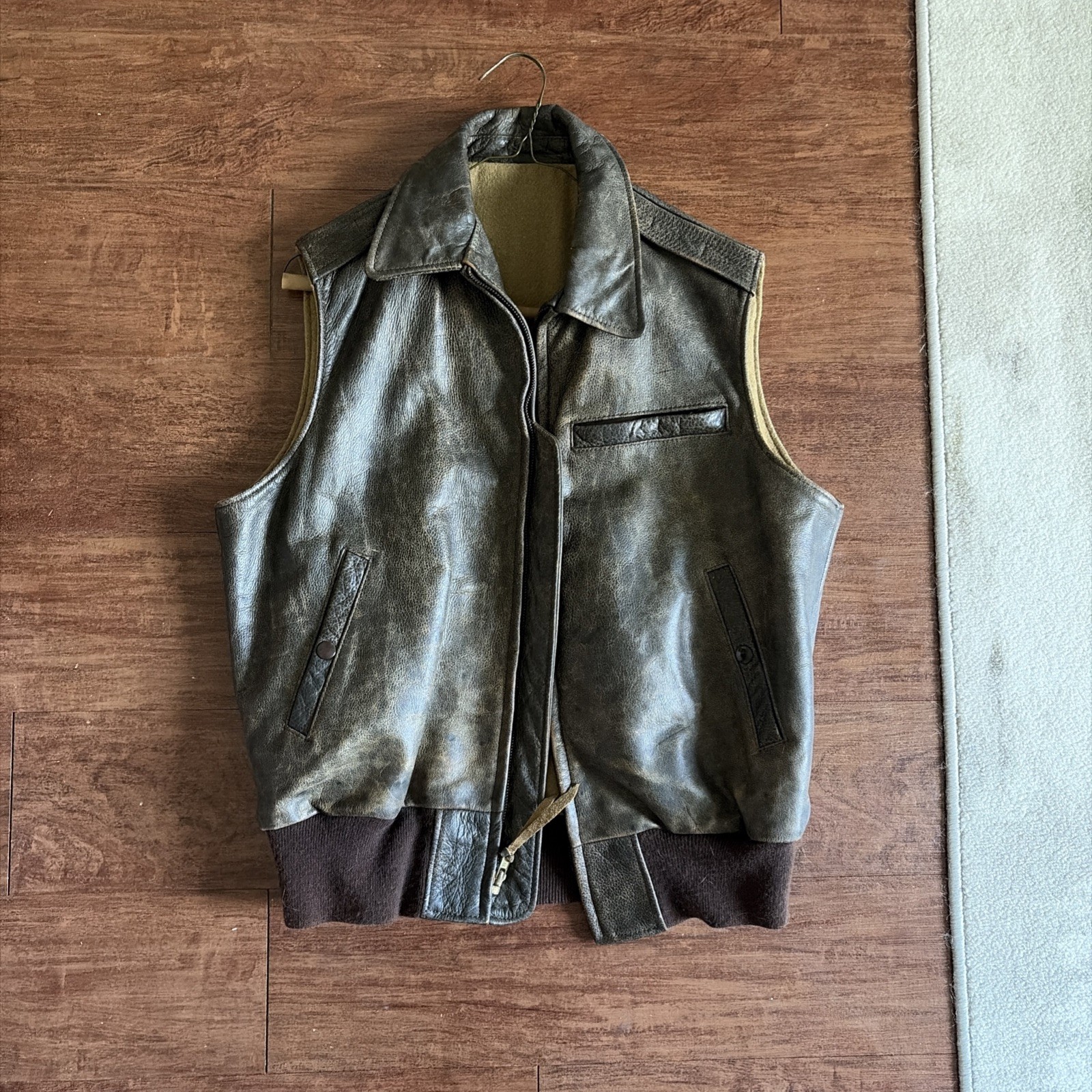 1980s Banana Republic Leather Bomber Vest Jacket Size Large