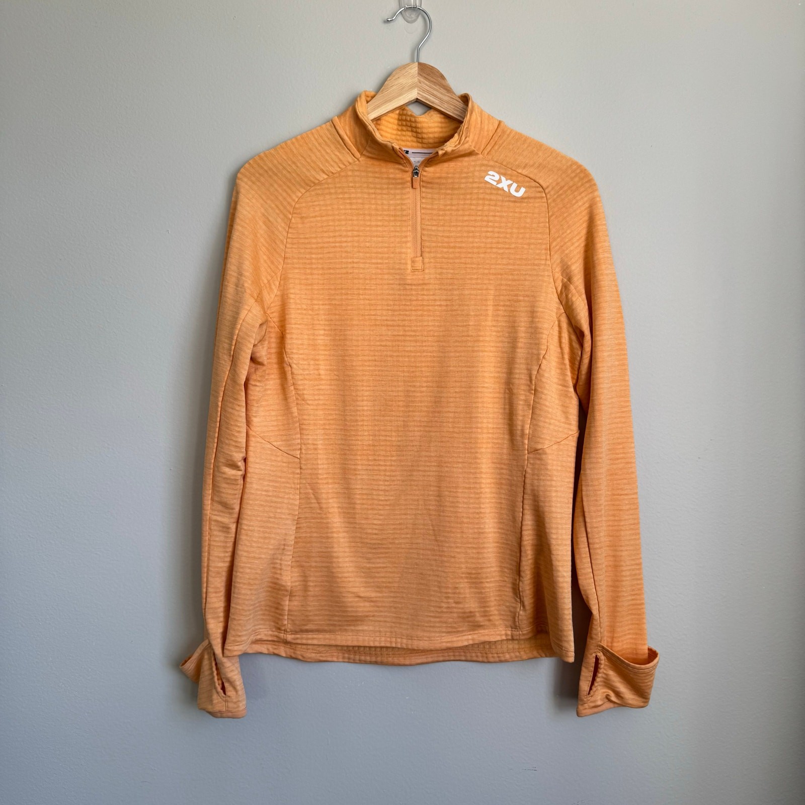 2XU Ignition Women’s Medium 1/4 Zip Athletic Pullover Performance Orange