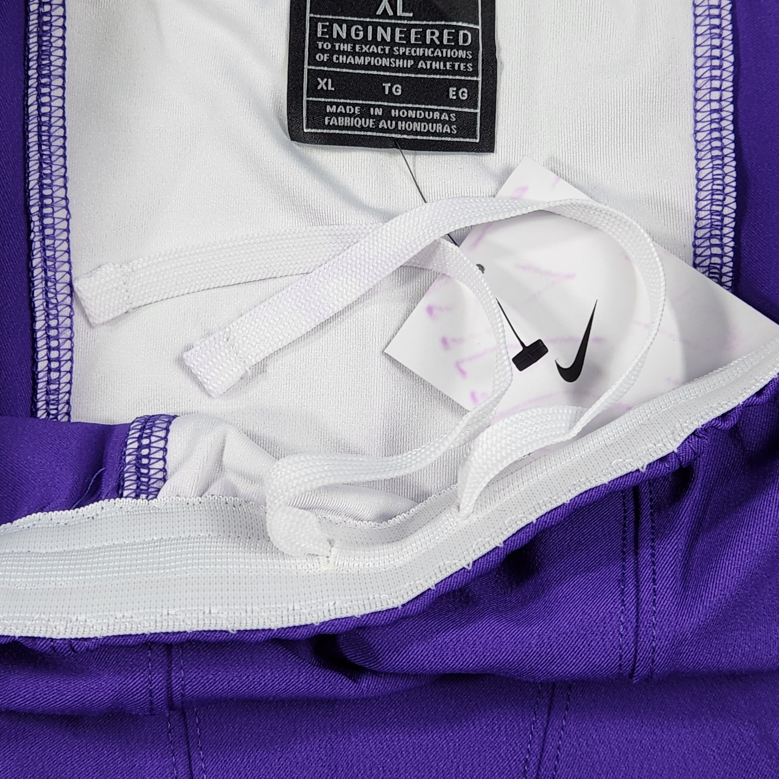 NIKE Mens XL Vapor Untouchable Purple Short Tights Football CW3972-545