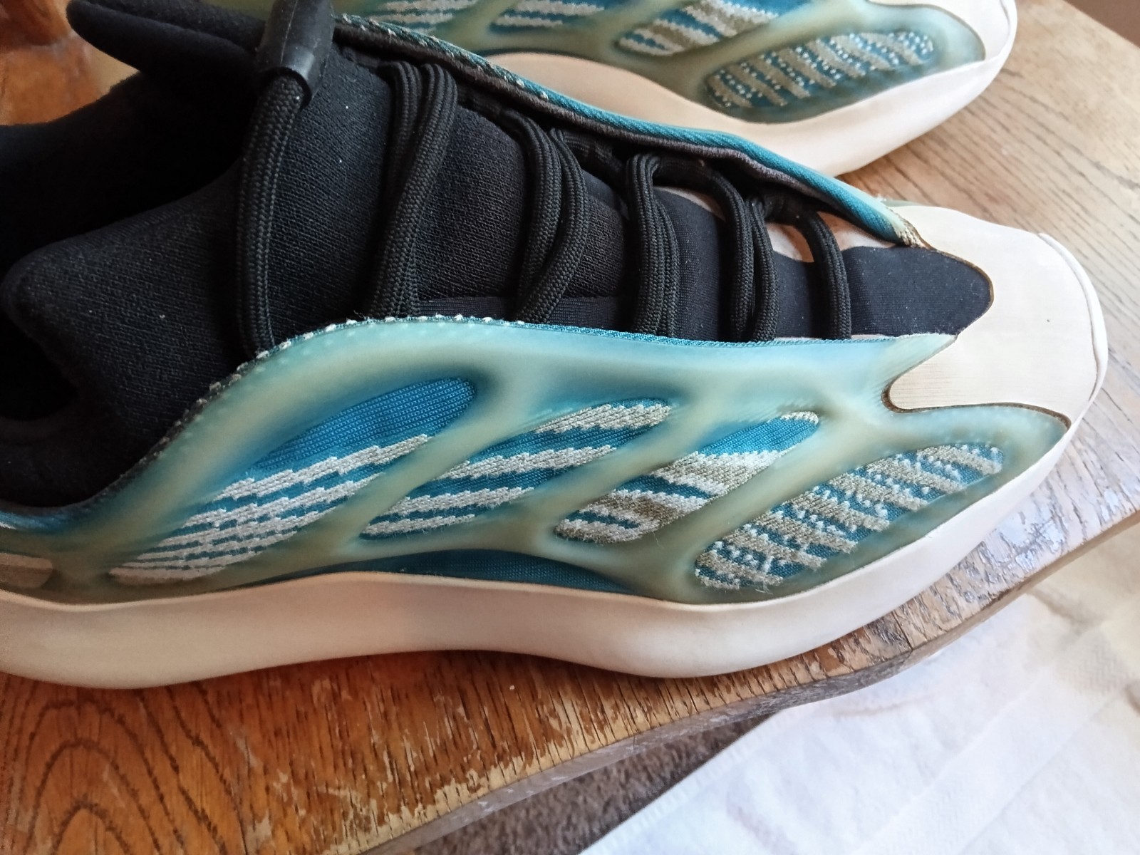 Size 10 – adidas Yeezy 700 V3 Arzareth