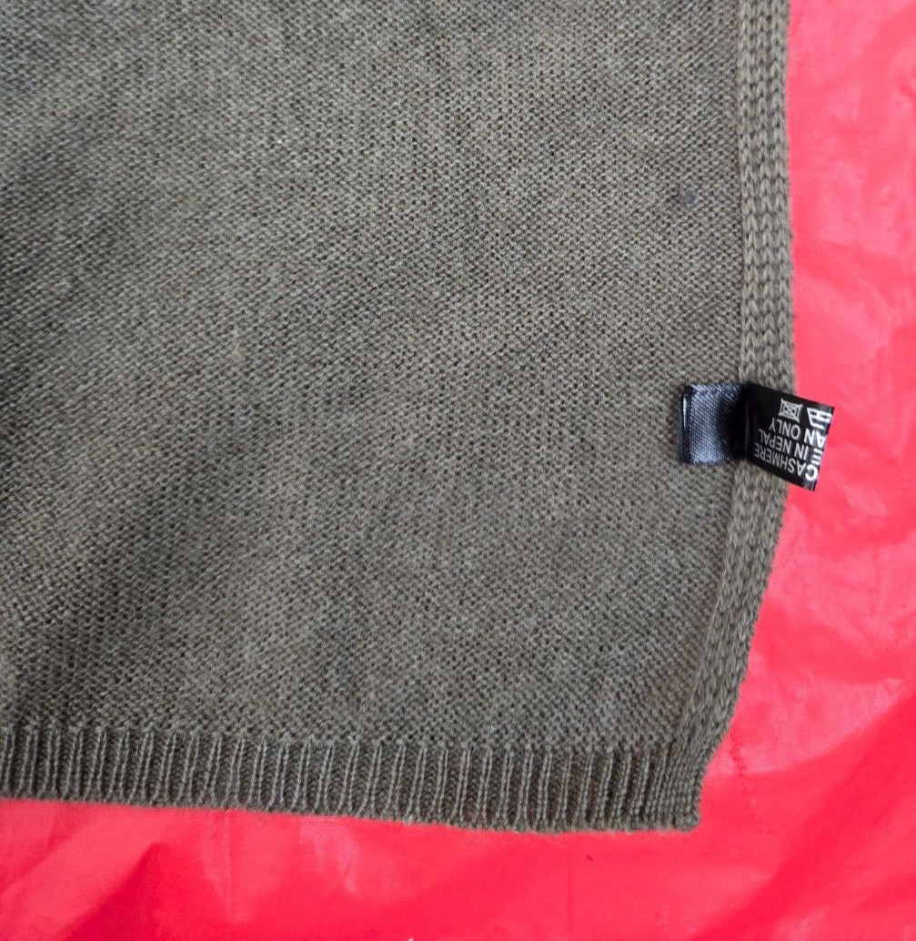 Exclusive Cashmere Shawl Wrap 78 x 26.5″ Green Knitted Handmade in Nepal