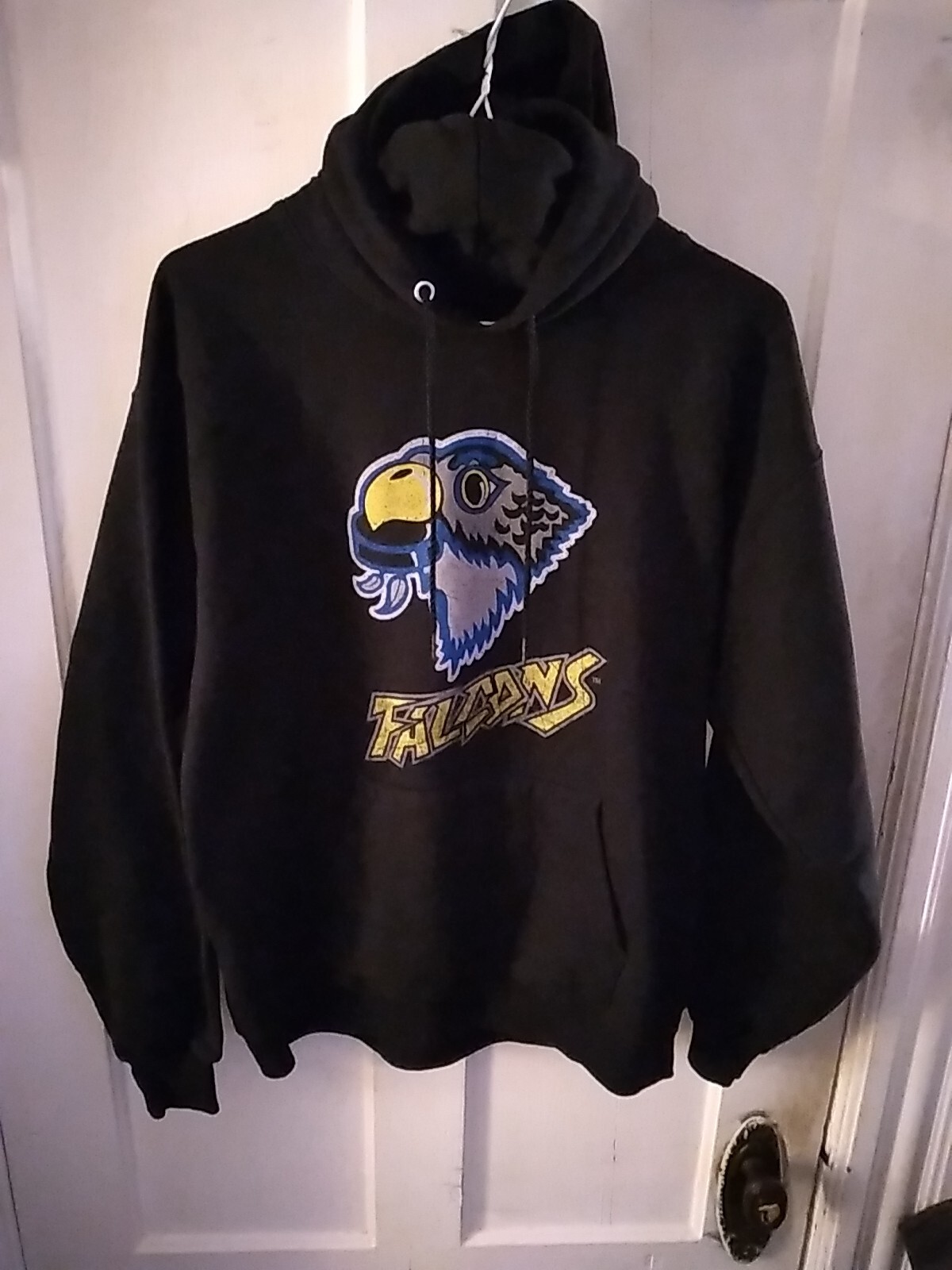 Womens Hoodie Size M – Falcons – 108 Stitches – Black