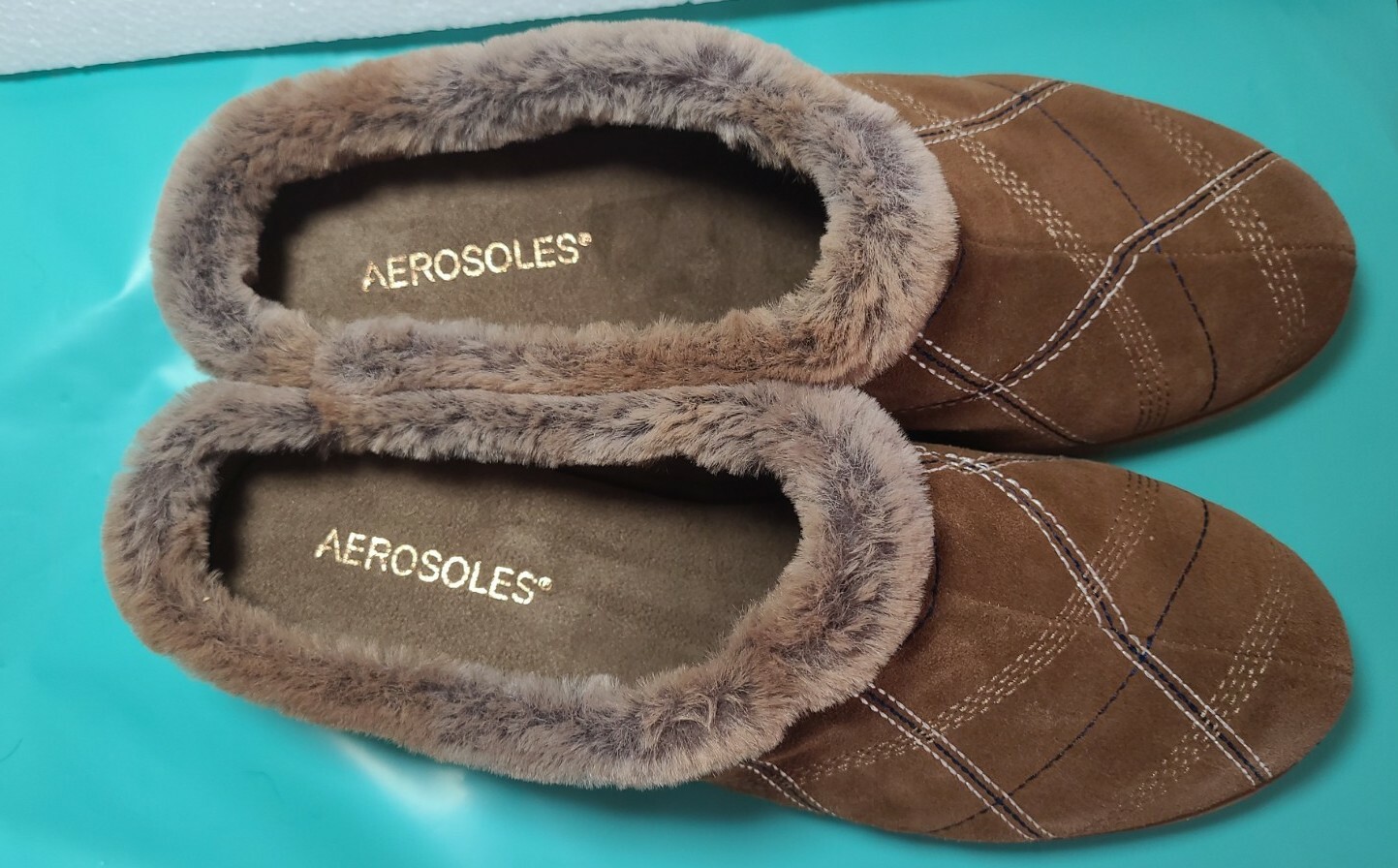Aerosoles 9m. Blue Moonay. Brown/Tan suede leather uppers and balance man made.