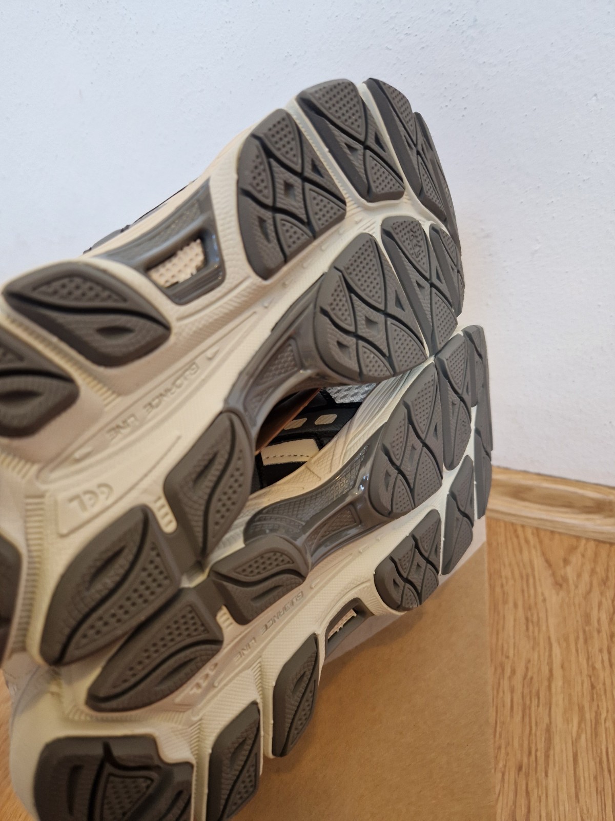 Size 5.5 – ASICS Gel NYC 2055 Pale Oak Truffle Grey