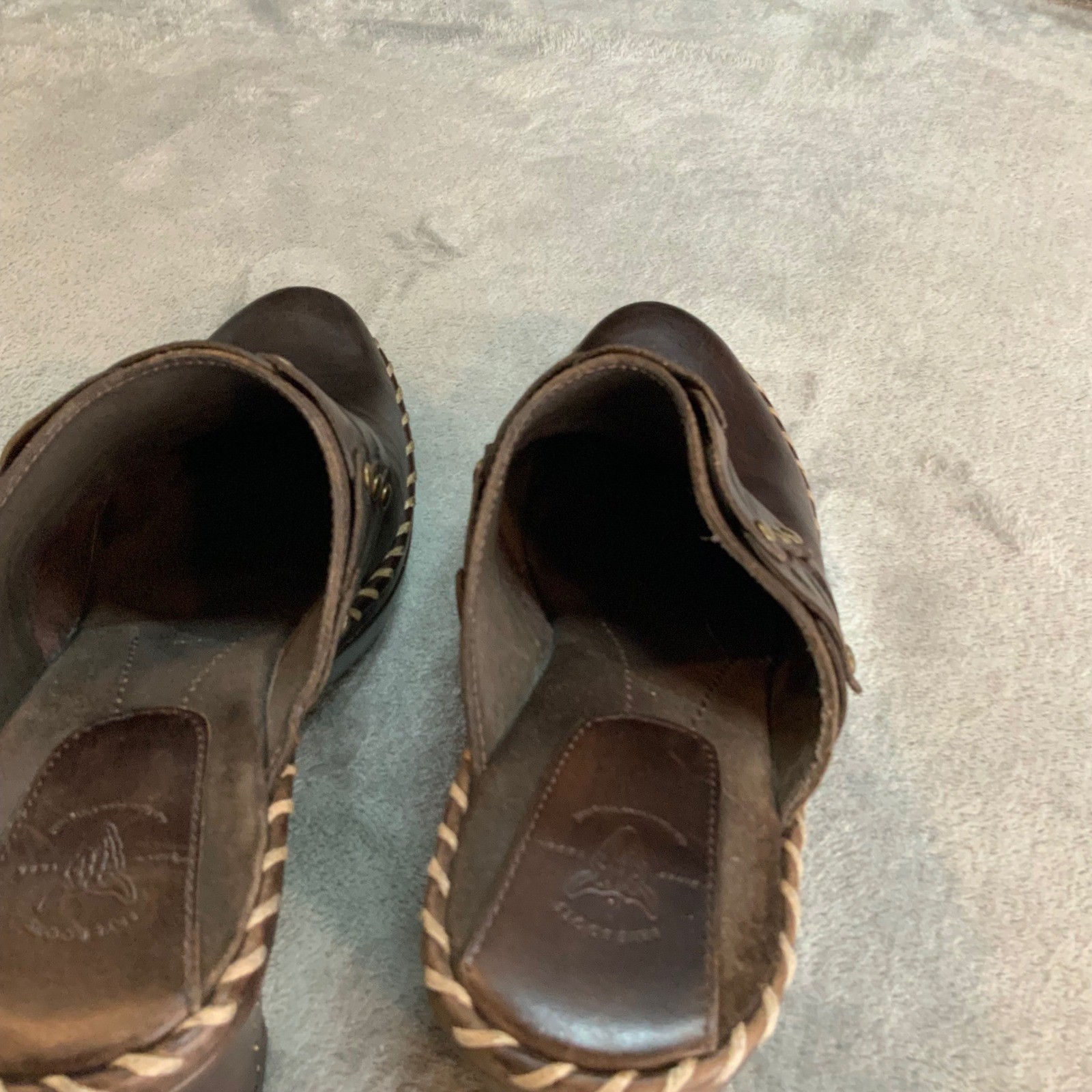 Frye Women Leather Stud Whipstitch Clog Mules Dk Brown Block Heel Round Toe 8.5