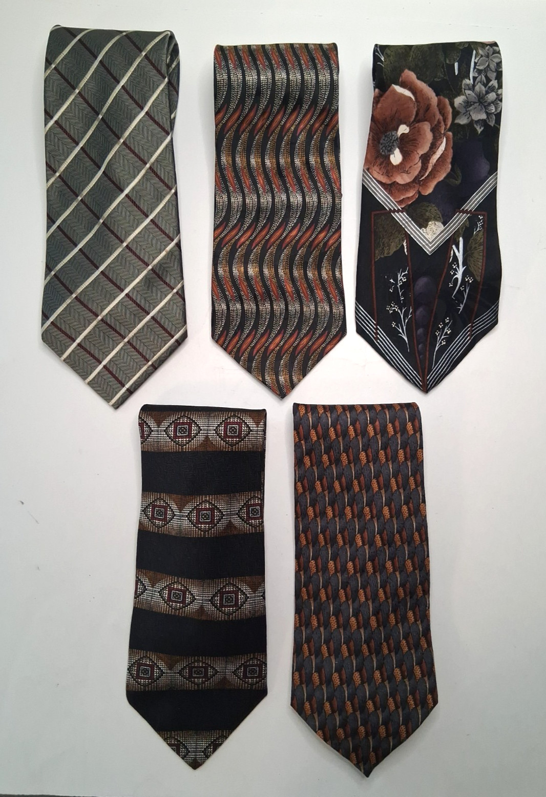 Lot of 5 Black & Brown Neckties Name Brands Assorted Sizes Patterns Fabric NICE!