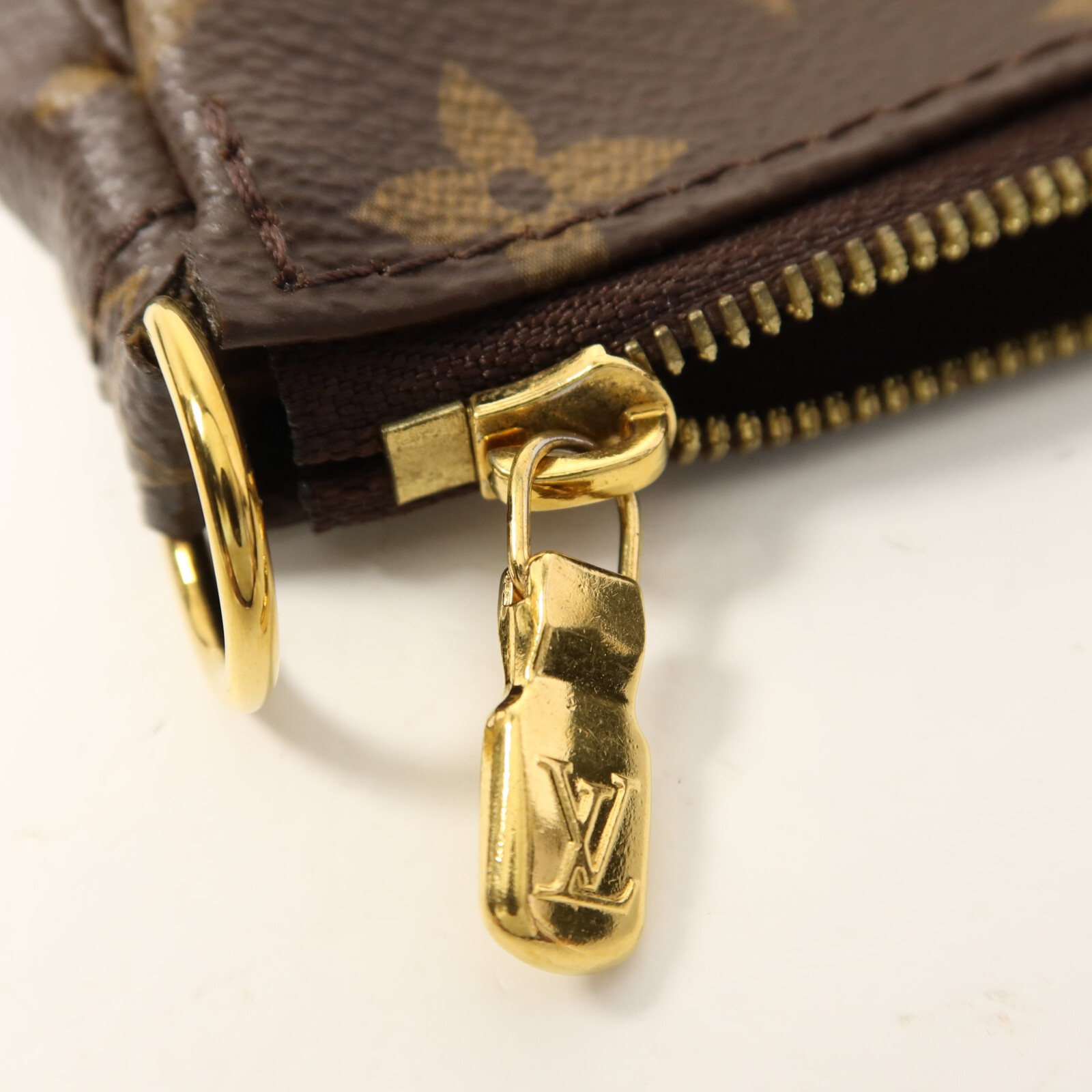 LOUIS VUITTON LV Multi Pochette Accessoires 2 Way Shoulder Bag M44813 Monogram