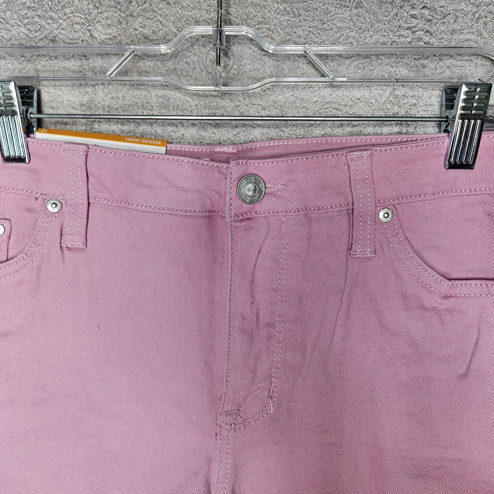 Seven7 Shorts Women’s Size 12 Fray Hem High Rise Denim Pastel Lavendar Zip