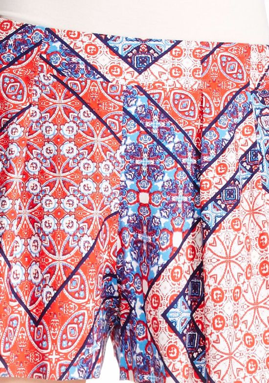 Jessica Simpson Izzy Bandana Print Soft Pleat Shorts 49007634-MTI – $44