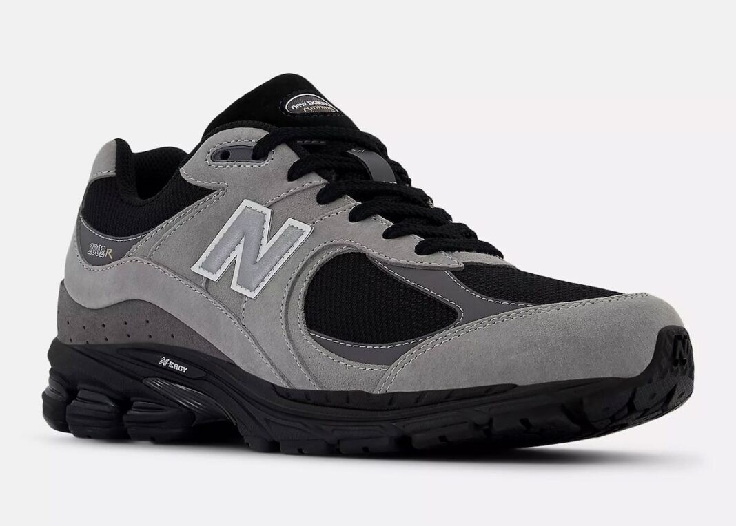 New Balance 2002R Gray Black U2002RM Men’s Sizes NEW
