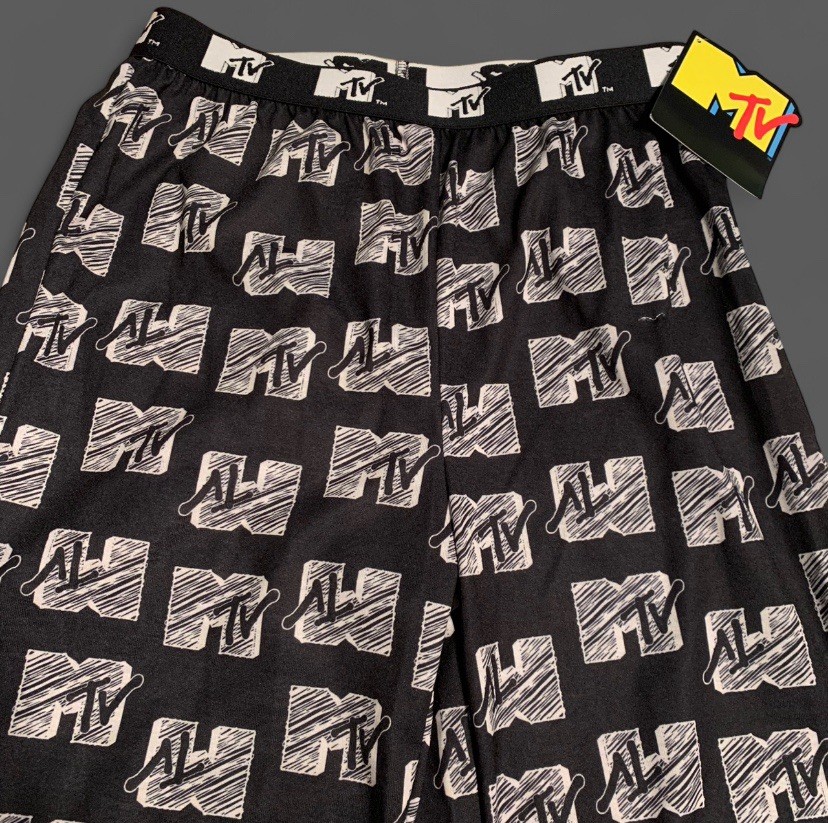 NWT MTV Boys Black Lounge Sleep Pants Size M (8/10) Flame Resistant (K390)