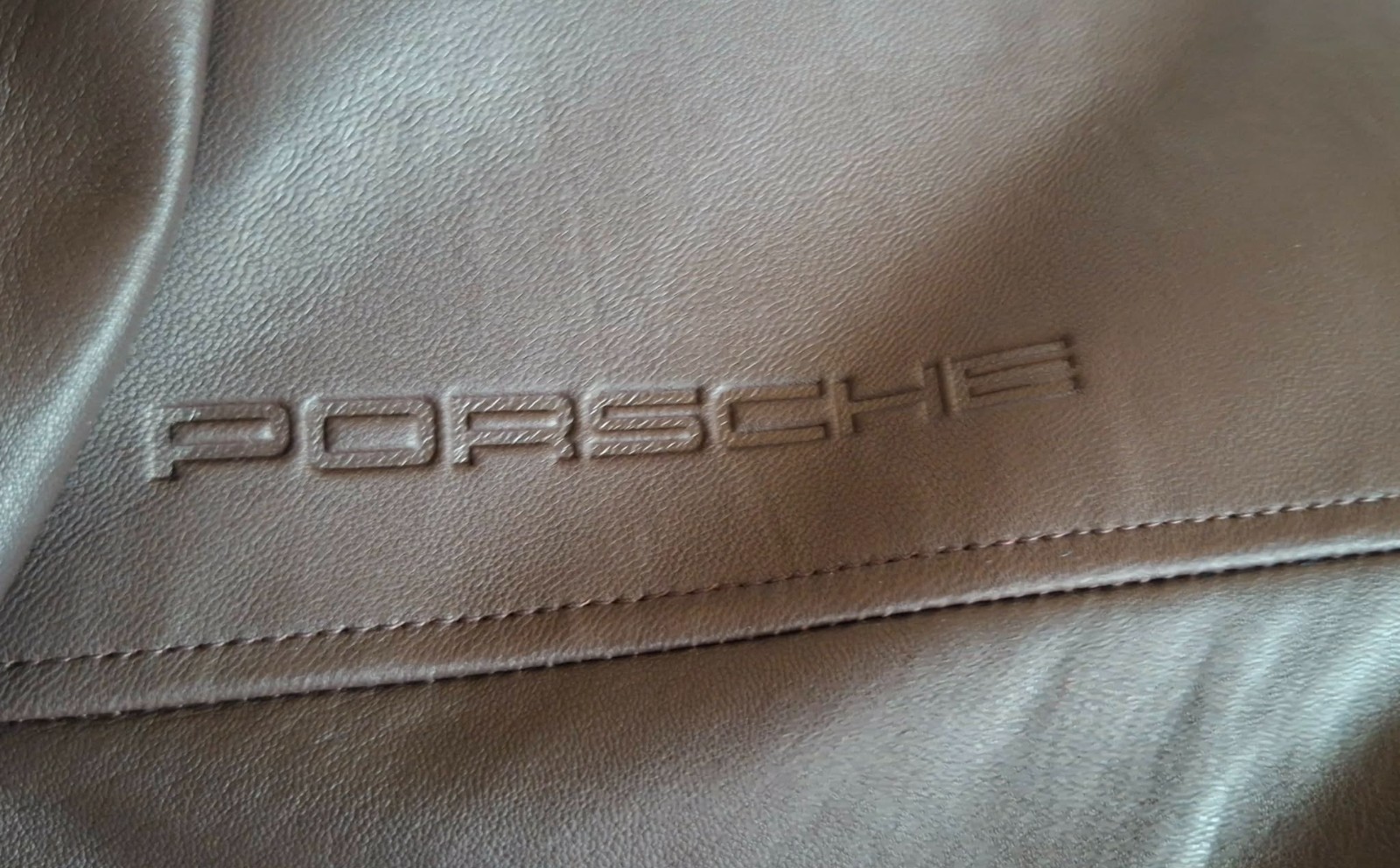 PORSCHE DRIVER’S SELECTION – STEVE McQUEEN™ PREMIUM NAPPA LEATHER JACKE