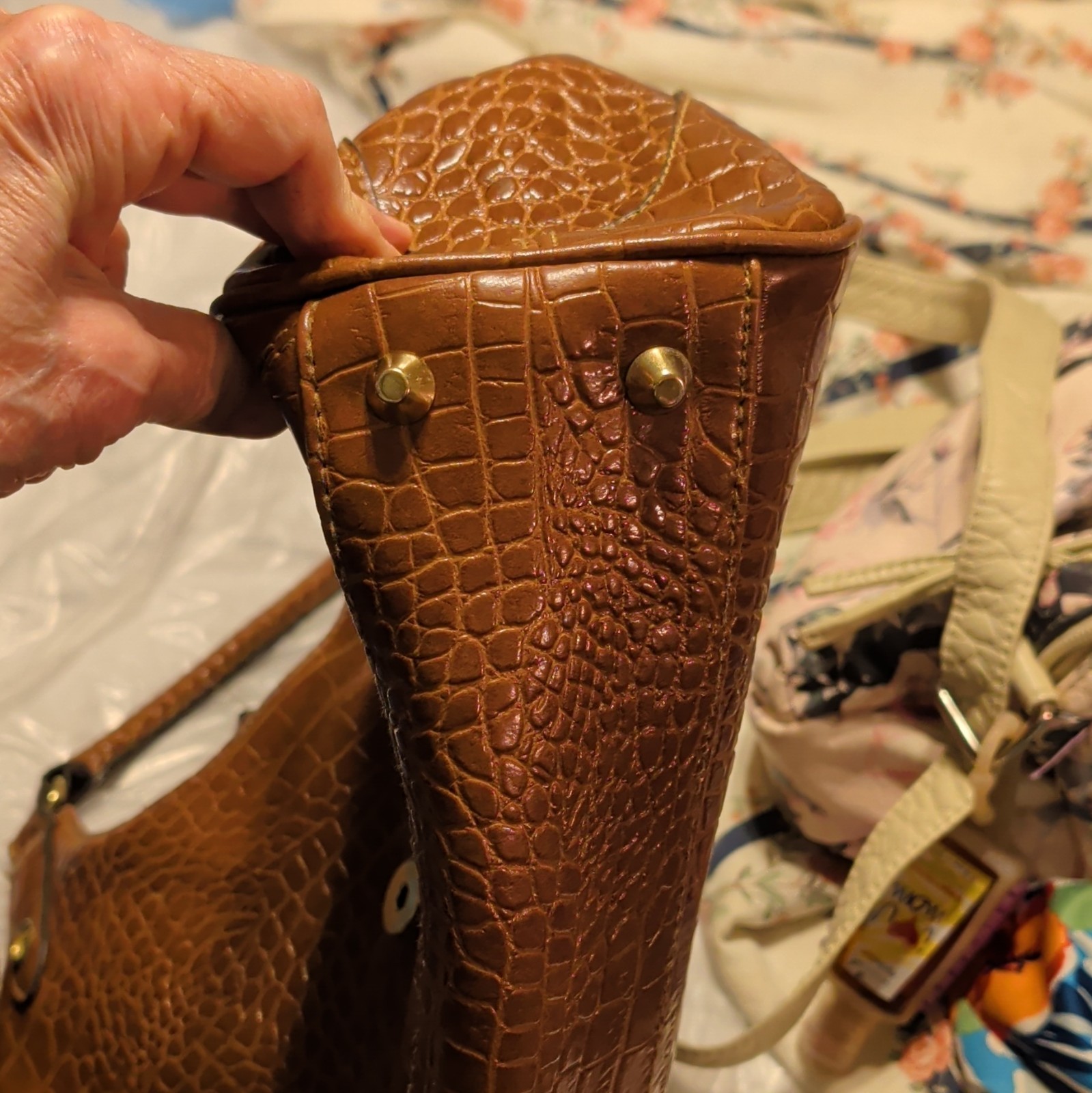 Brown Croc Embossed Women’s Shoulder Bag, Gold Hardware Buckle Closure