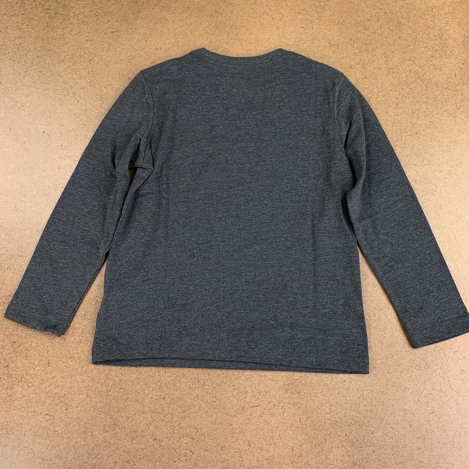 Old Navy Gender-Neutral Size Medium 8 Gray Explore More Long-Sleeve Graphic Tee