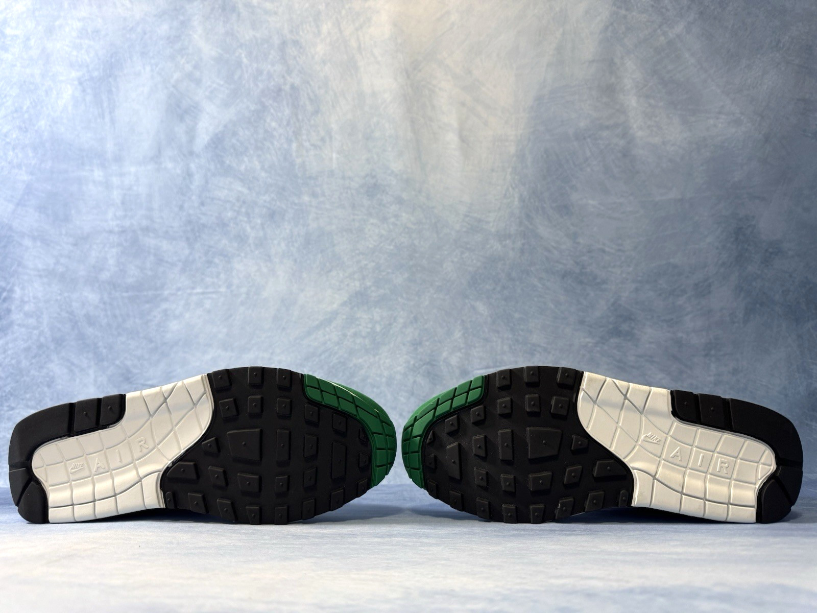 Nike Air Max 1 Grey Malachite Green White DZ2628-003 Women’s Shoes Size 7.5