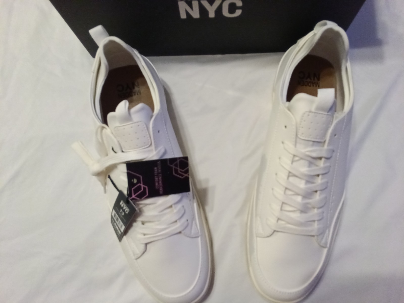 Madden NYC Markk Men’s Low Top Lace Up Sneakers White Comfort Foam Insole