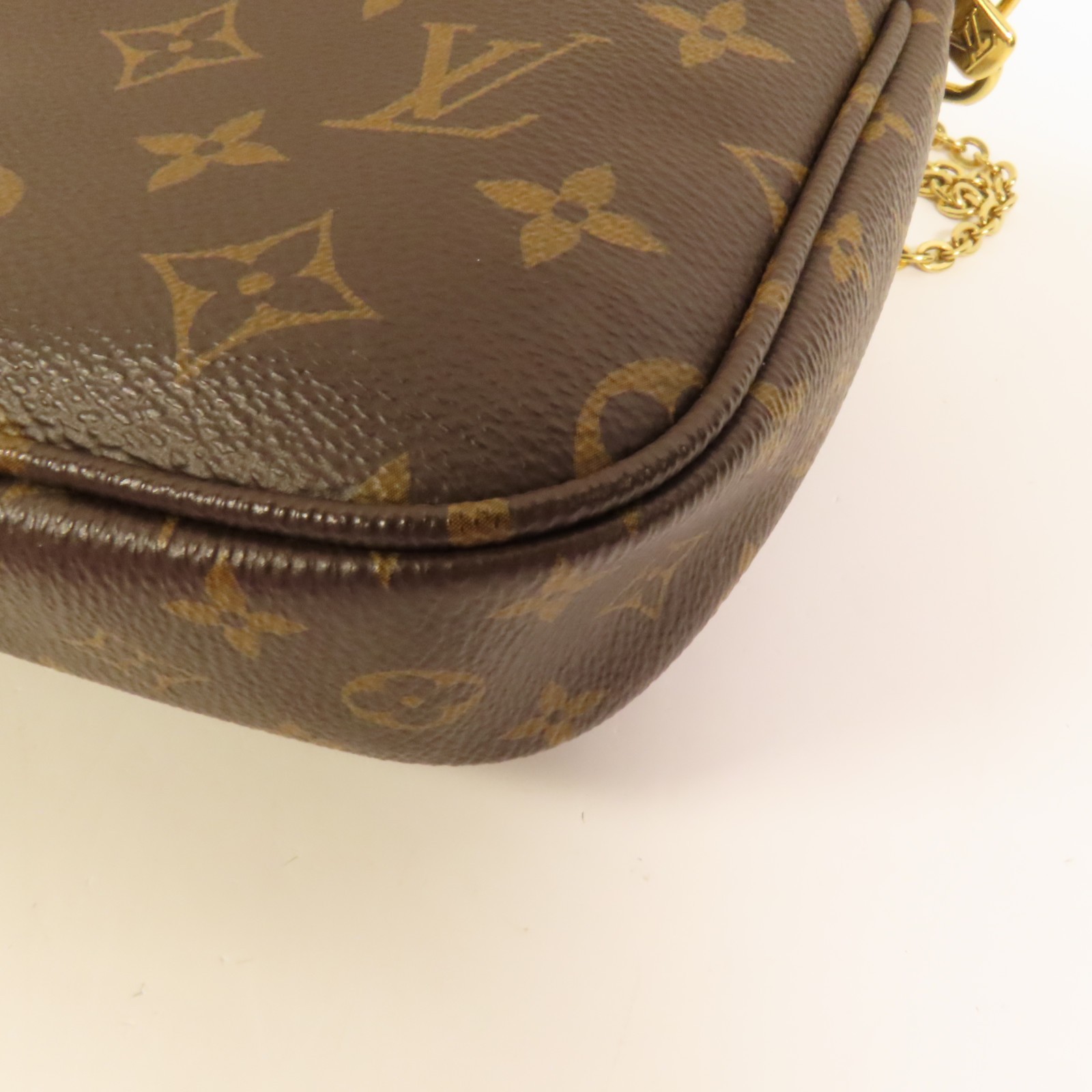 LOUIS VUITTON LV GHW Multi Pochette Accessoires 2 Way Bag M44840 Monogram Brown