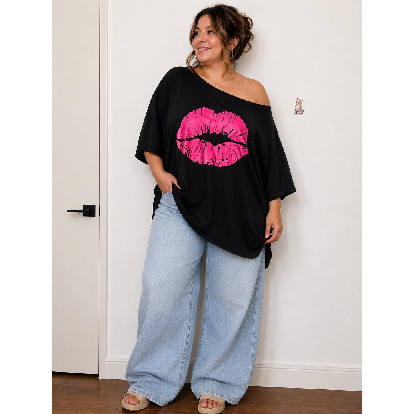 Shein Curve Womens 4XL Black Hot Pink Lips Graphic Off Shoulder Oversized T-