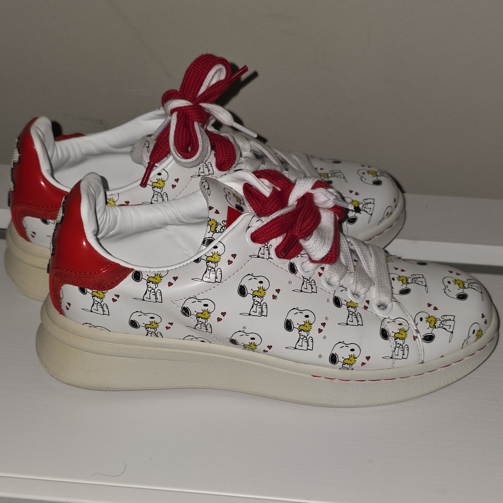 Marc Jacobs The Tennis Shoe x Peanuts Snoopy Woodstock Leather White/Red