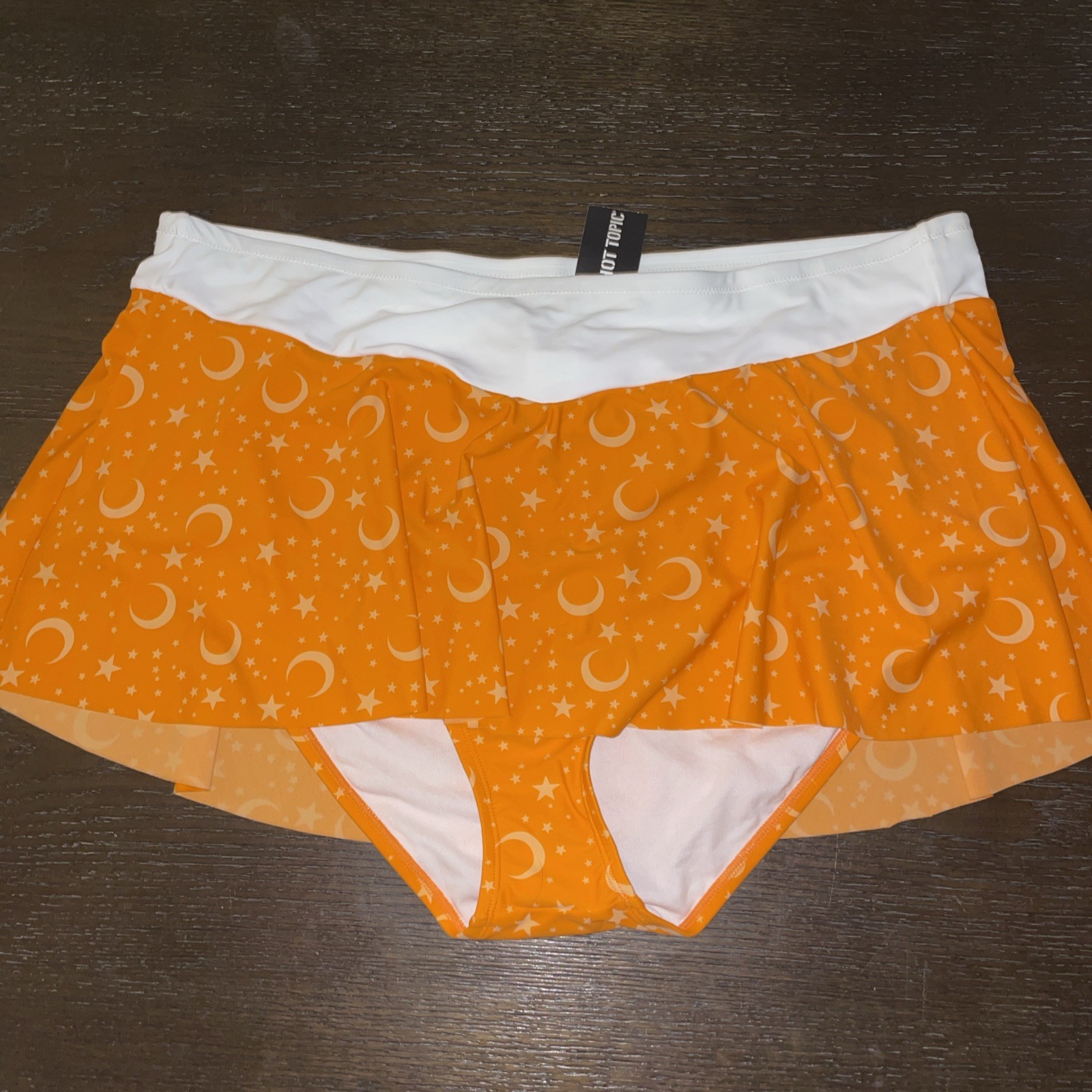 NWT Hot Topic Sailor Moon Sailor Venus Cosplay Swim Skirted Bottoms Plus Size 3