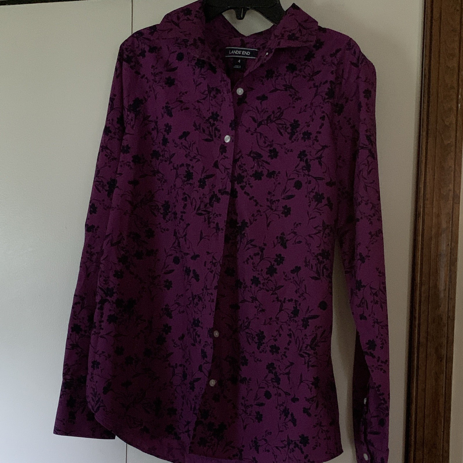 Lands’ End Women’s Purple/Black Floral Button-Up Collared Supima Blouse 4