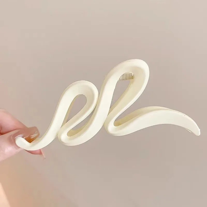 Large Acrylic Hair Claw Clip 13cm Matte Wave Hairpin Hair Accessories for Women