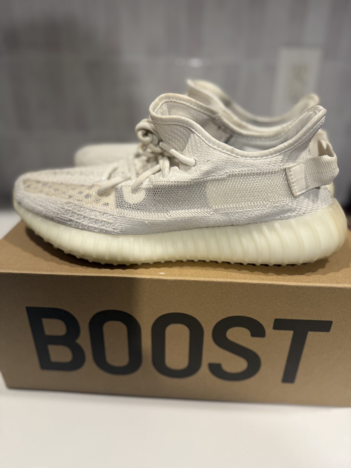adidas Yeezy Boost 350 V2 bone/bone/bone