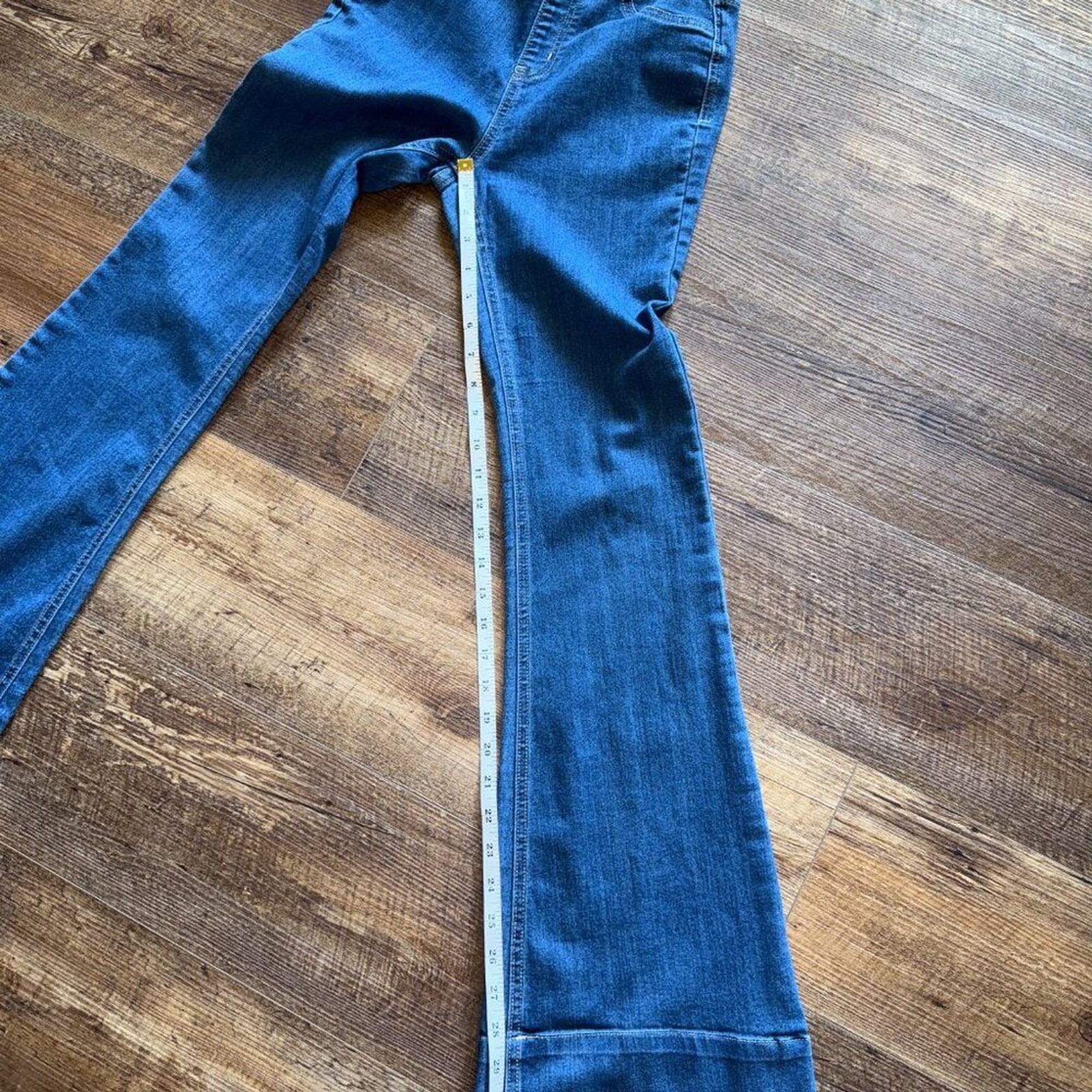 Cello Jeans Women’s Mid-Rise Flared Jegging Elasticized Waist-Band Size Small