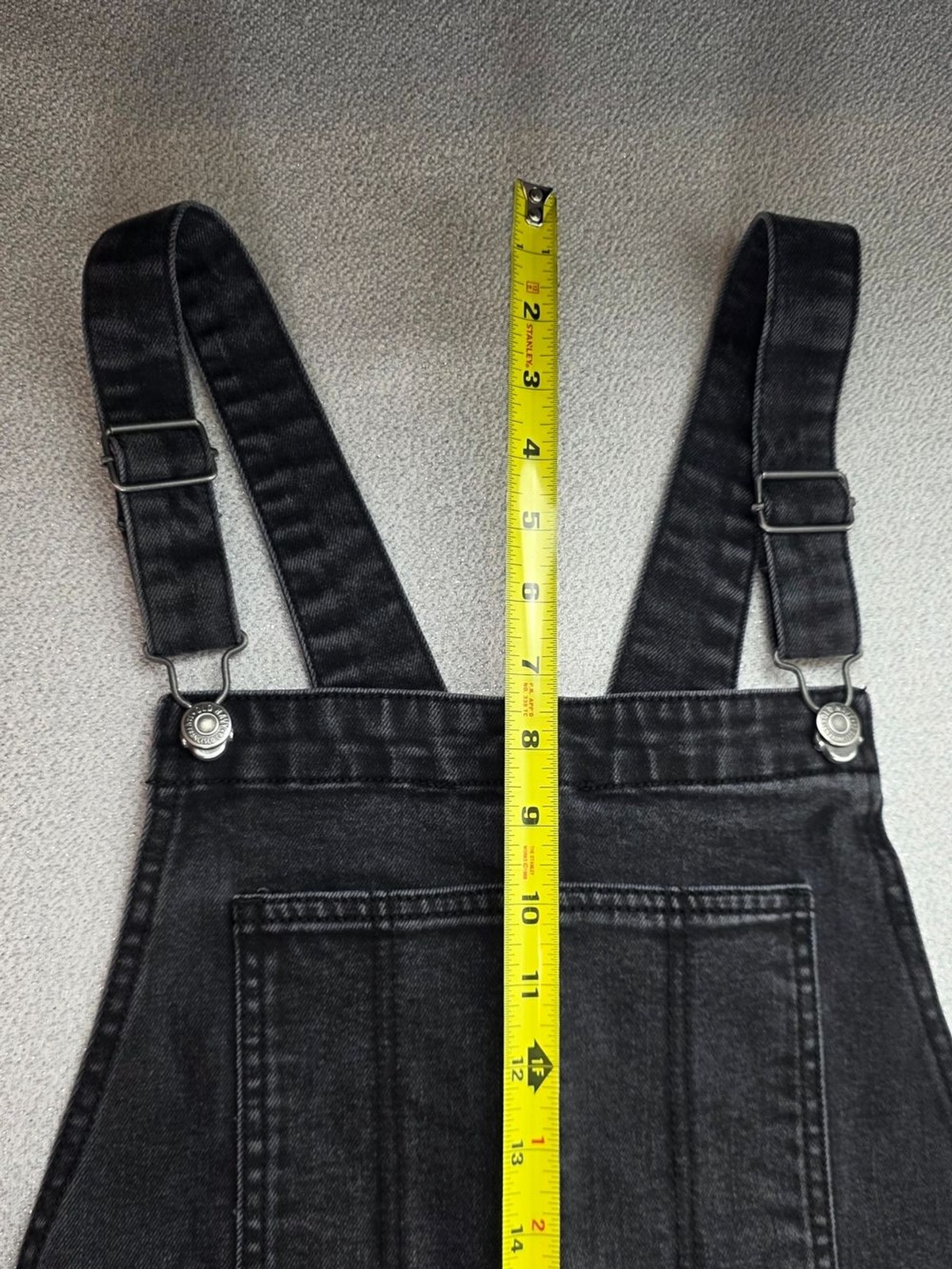 Old Navy Slouchy Straight Black Denim Overalls with Front Pocket Wmn’s 16