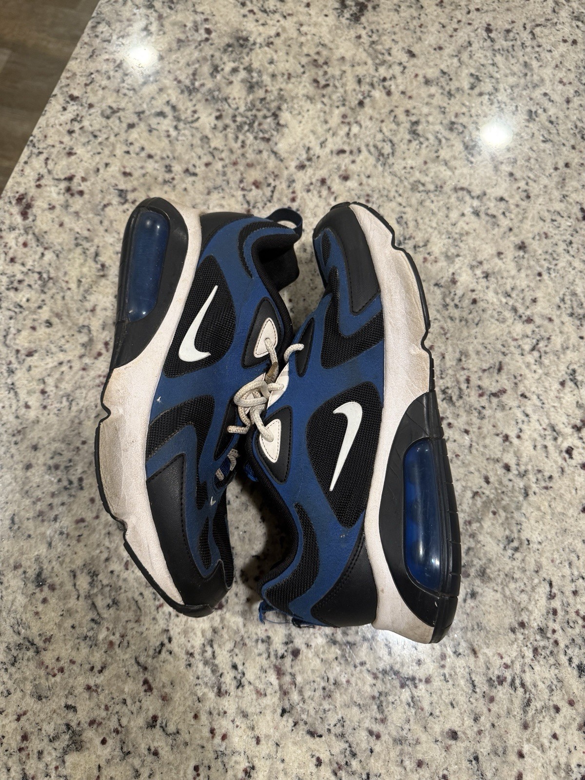 Size 9.5 – Nike Air Max 200 Bordeaux