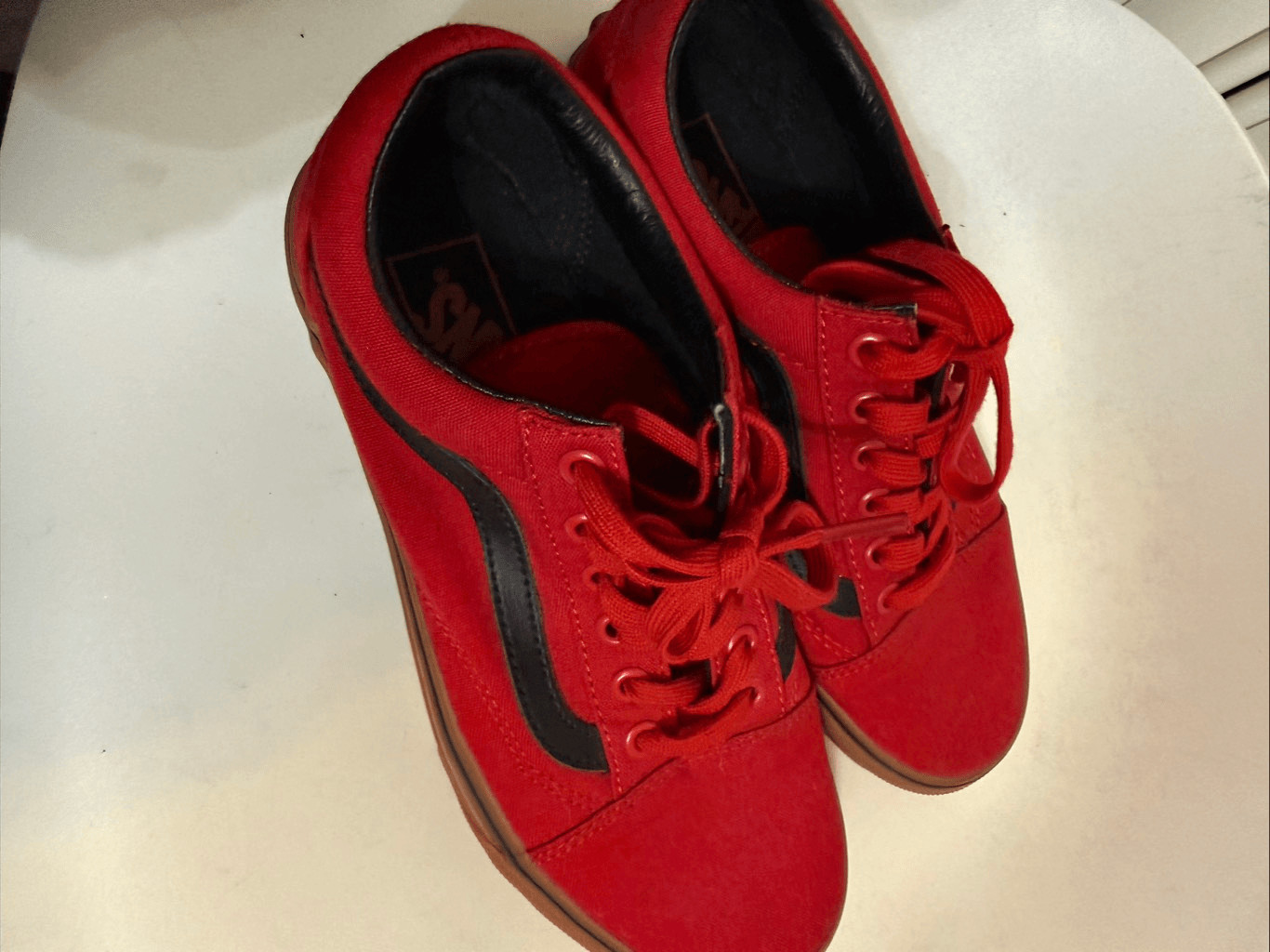 Vans Unisex Old Skool Skateboarding Canvas Sneakers Red Men 5.5/Women 7 NWOT