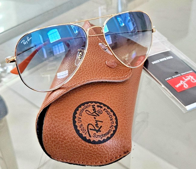 Ray-Ban Sunglasses RB 3025 Aviator Gradient Light Blue Lenses 58 mm Gold Frame