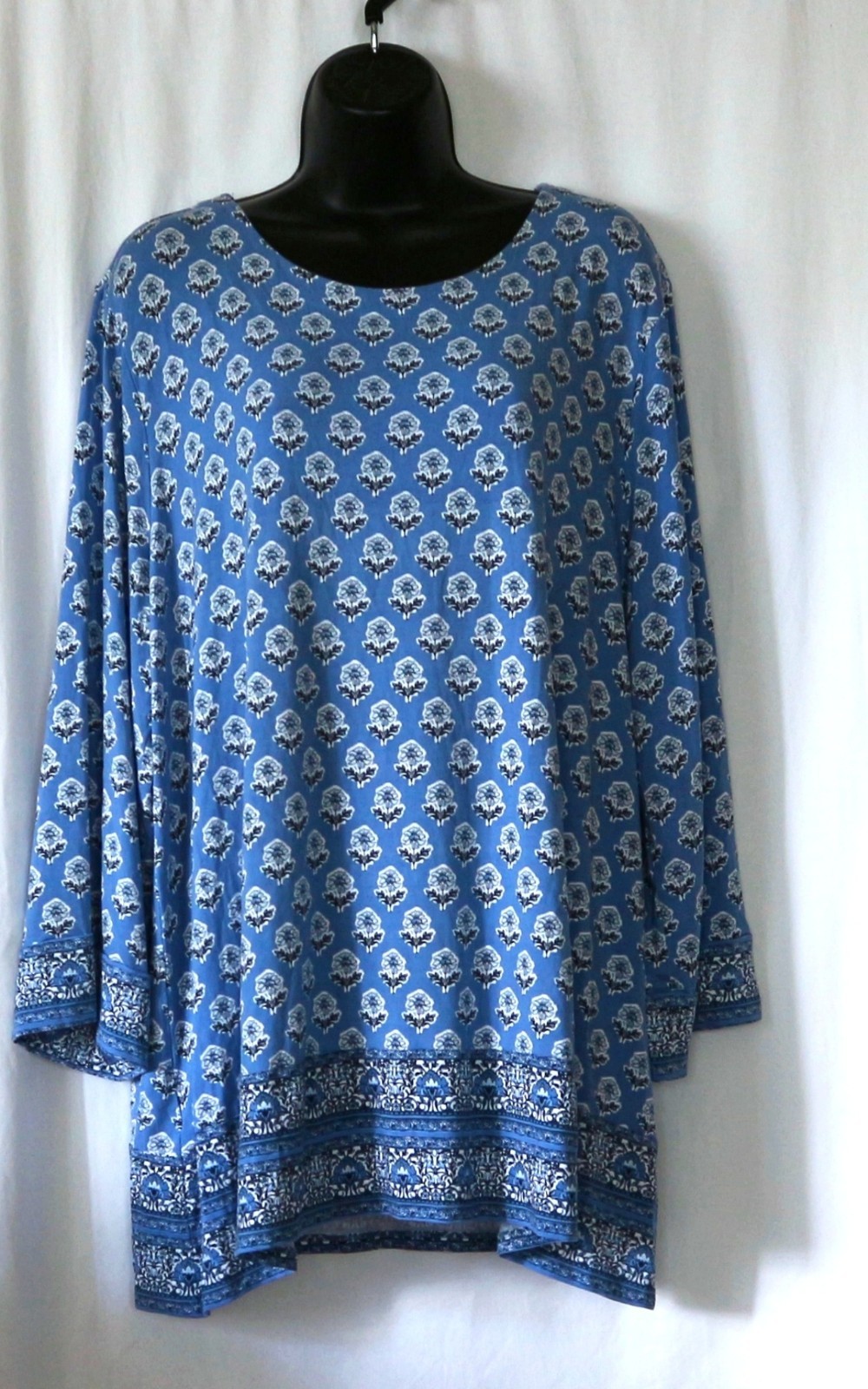 J. JILL Blue Floral Border Prnt Knit Scp Nck Top 48 In Chst 30 In Lng Sz 2X EXC