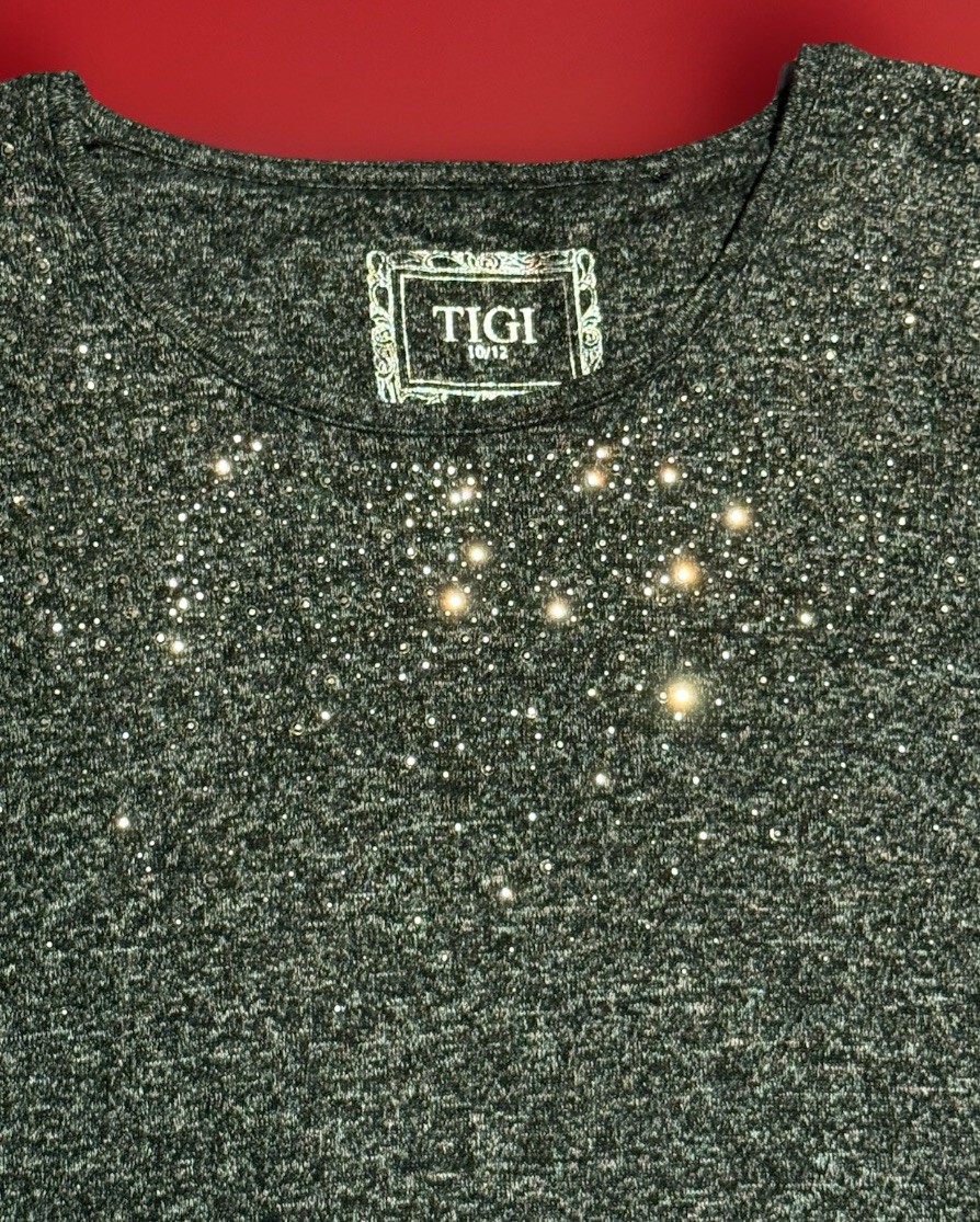 Ladies, “Tigi” , Grey with diamanté, 3/4 Sleeve Top, UK 10/12 (Loose fit)