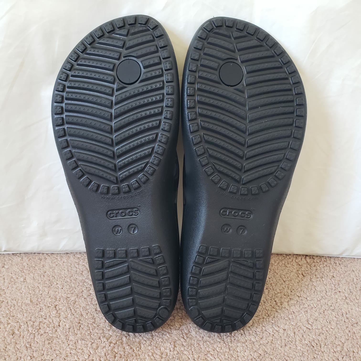 Crocs Kadee II Women’s Thong Flip Flops Sandals Iconic Comfort Black Size US 7