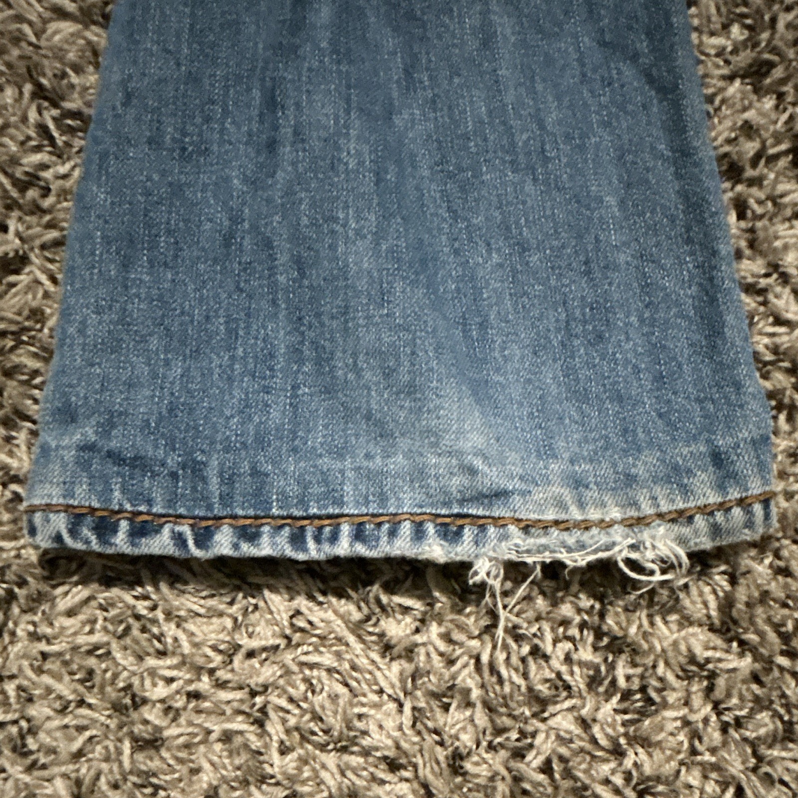 True Religion Men’s Blue Light Wash Bootcut Denim Jeans Regular Fit Mid Rise