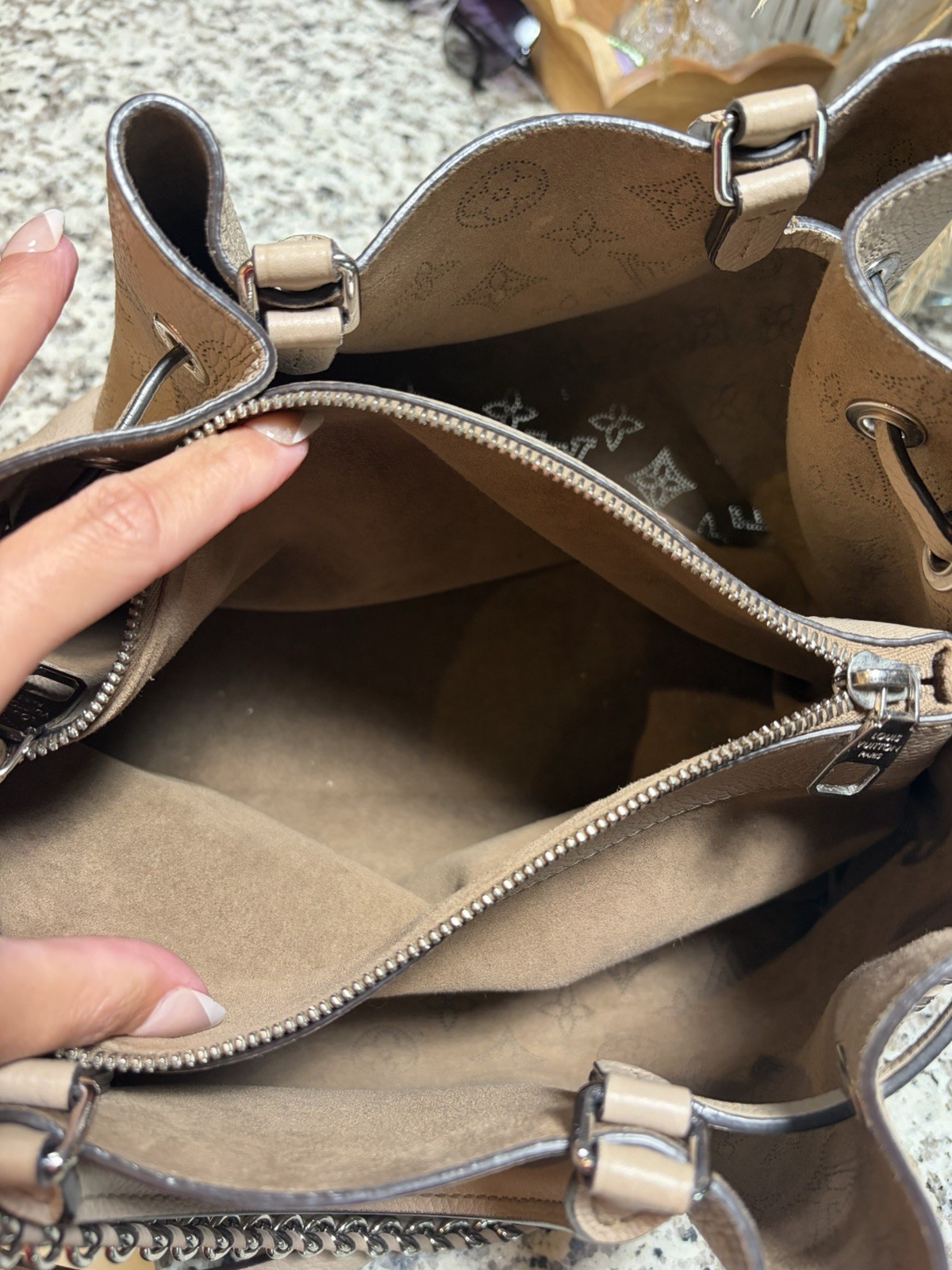 Louis Vuitton Bella Tote Mahina Beige Drawstring/Zip Chain Strap Small w/Box