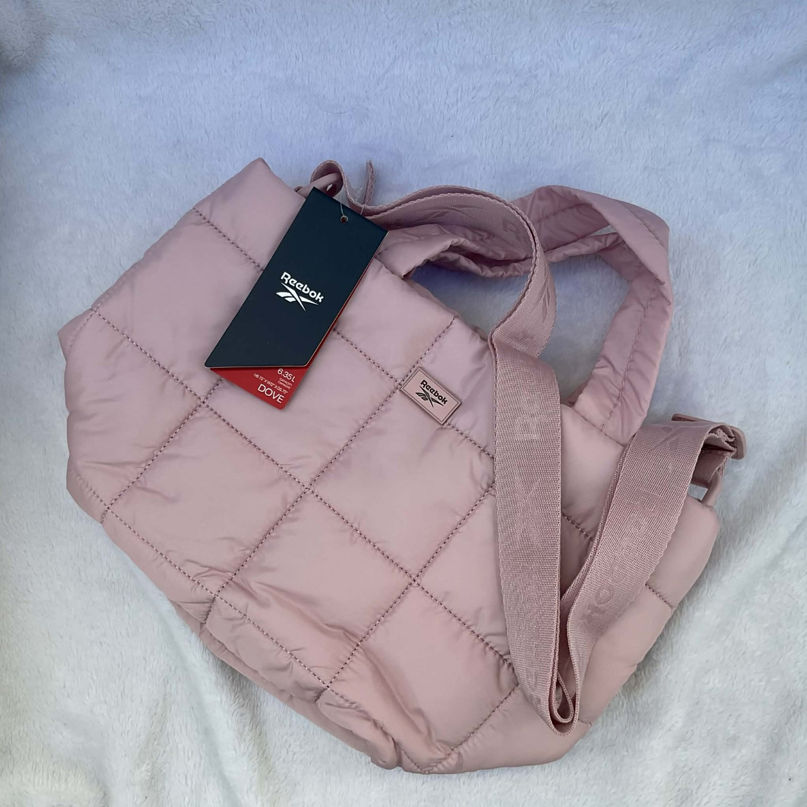 NEW Reebok Crossbody bag sac en bandouliere – Ashen Lilac – H8.75, W12, D5.75″