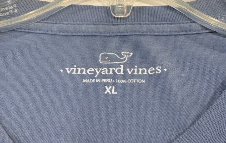 VINEYARD VINES Men’s Sleeve Blue Crew Neck Snowboard Graphic w Pocket – Size XL